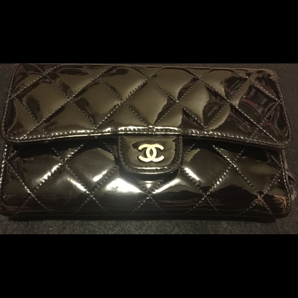 Chanel Wallet authentic